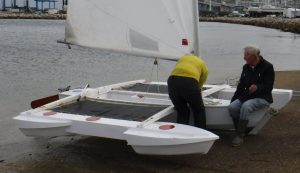 Fred's trimaran with experimental floats